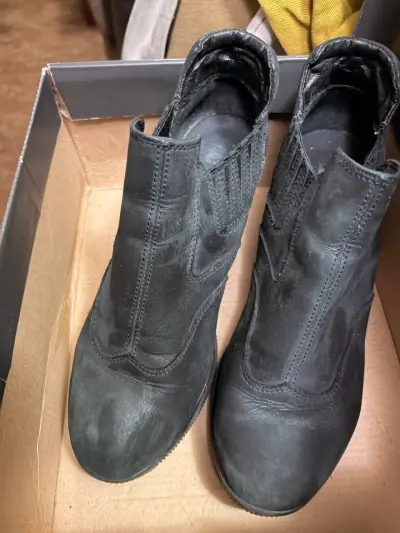Botines de cuero negro con tacón grueso - miniatura 2
