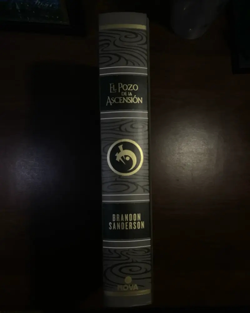 Libro El Pozo de la Ascensión Edición Ilustrada - 3