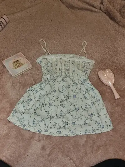 polera floral con tirantes - miniatura 1
