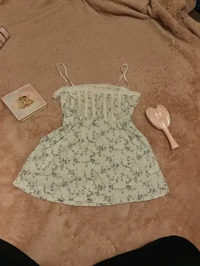 polera floral con tirantes - miniatura 2