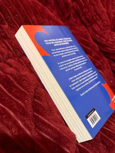 Libro 'Antes de Diciembre' de Joana Marcús - miniatura 2