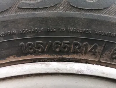 Juego de 4 llantas con neumáticos 185/65R14 - miniatura 2