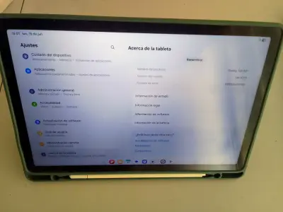Tablet Samsung Galaxy Tab A9+ con teclado - miniatura 1