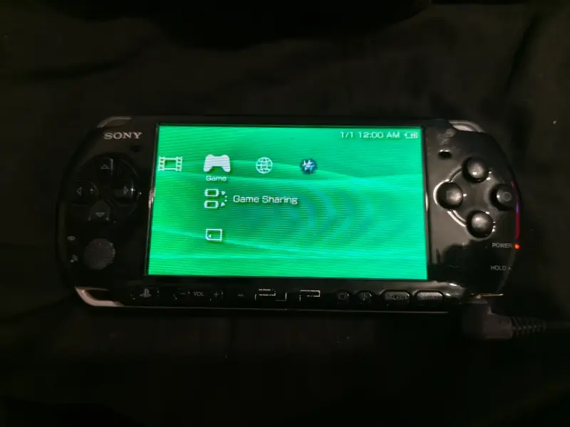 Sony PSP 1001 desbloqueada con batería nueva - 4