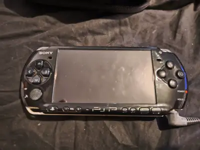 Sony PSP 1001 desbloqueada con batería nueva - miniatura 5