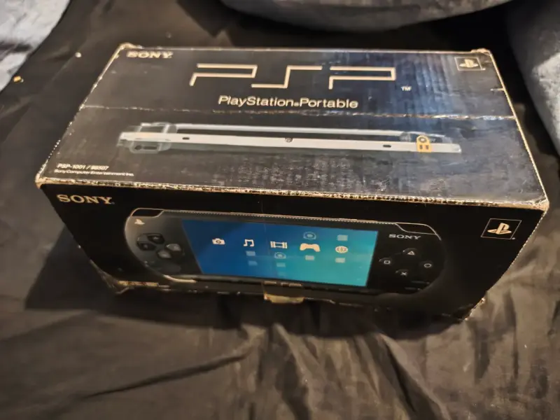 Sony PSP 1001 desbloqueada con batería nueva - 6