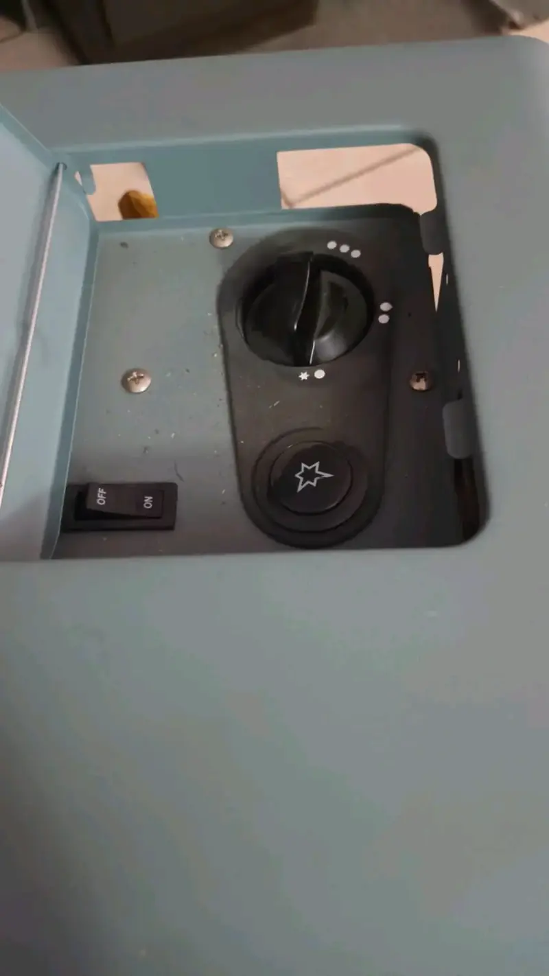 Estufa a gas Ursus Trotter GRX-4200T azul - 3