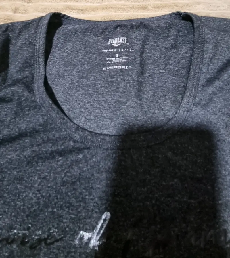 Polera deportiva gris Everlast para mujer - 2