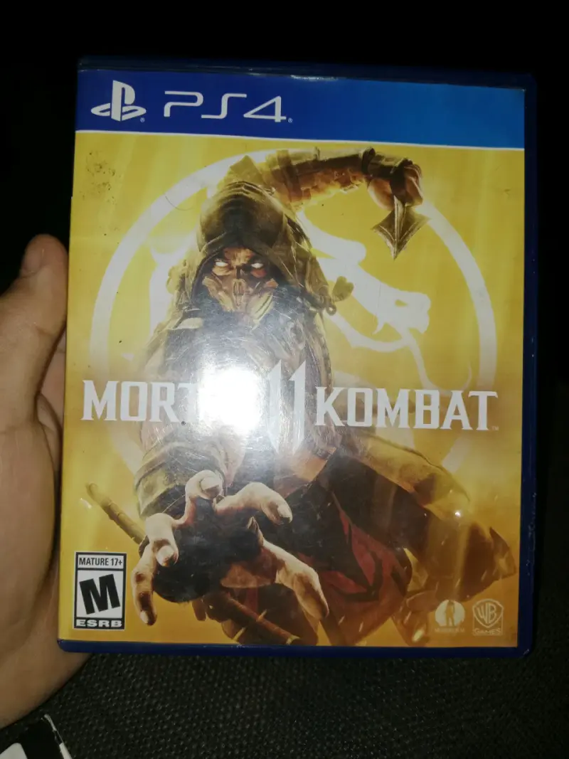 Juego PS4 Mortal Kombat 11 en buen estado