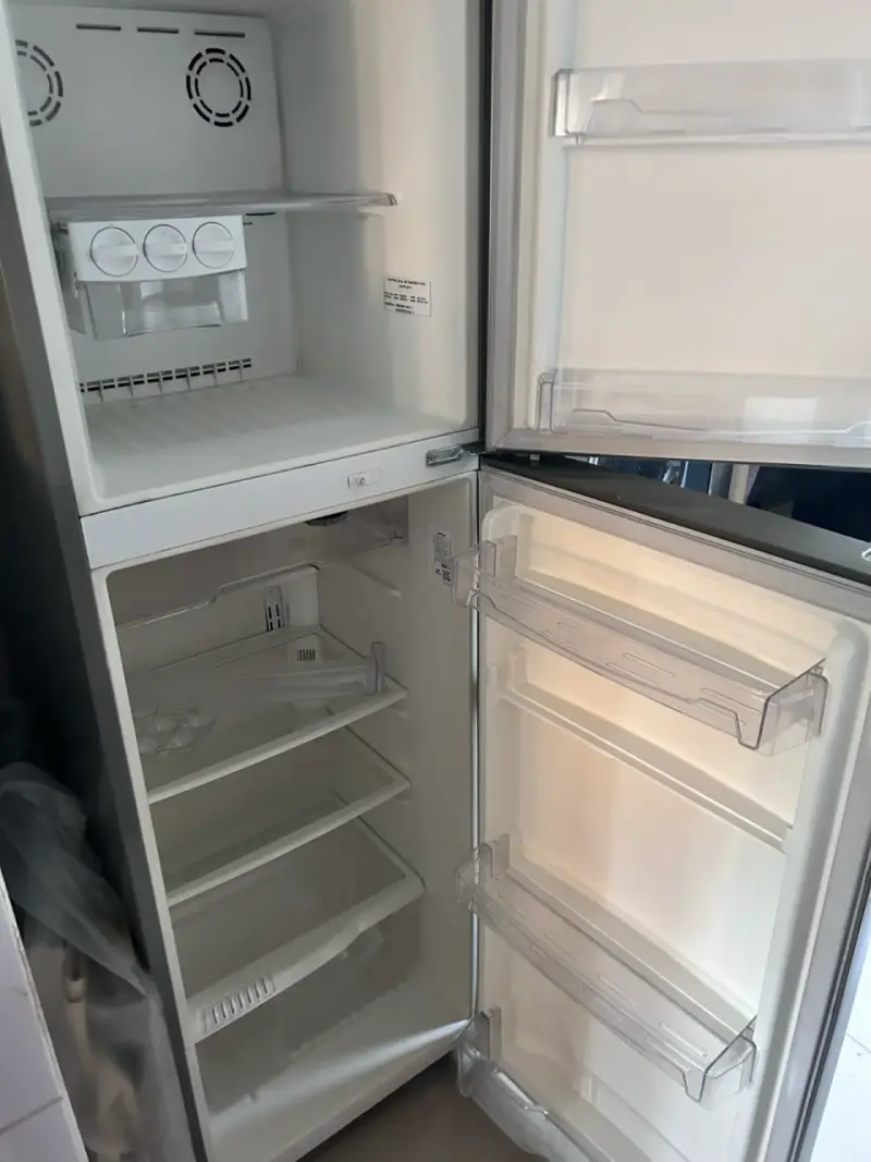 Refrigerador Fensa de dos puertas en acero inoxidable - 3