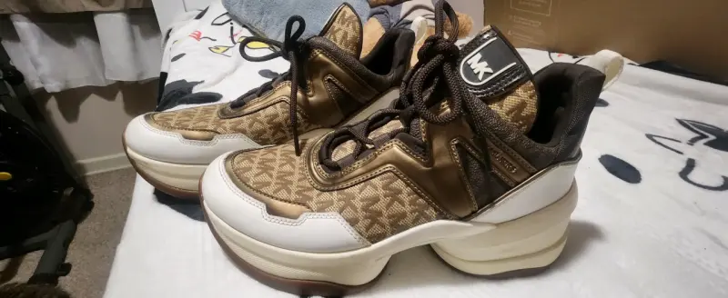 Zapatillas deportivas Michael Kors doradas - 1