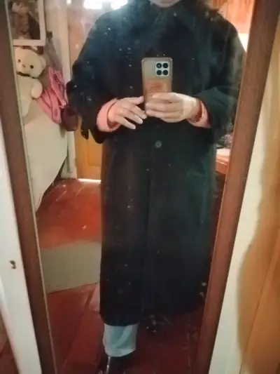 Abrigo largo negro para mujer en buen estado - miniatura 1