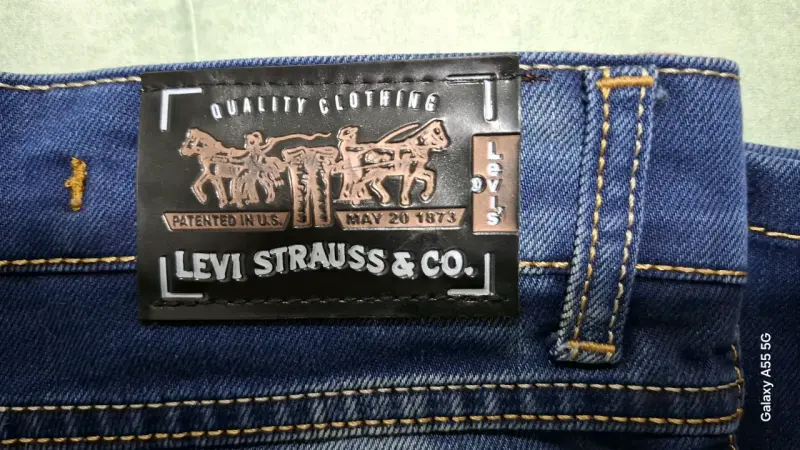 Jeans Levi's Strauss & Co azul clásico - 3