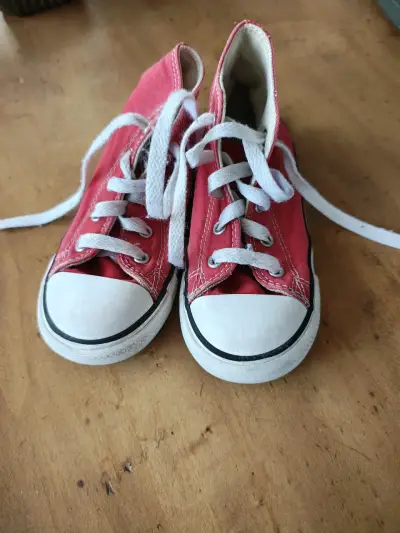 Zapatillas converse rojas talla 25 - miniatura 2
