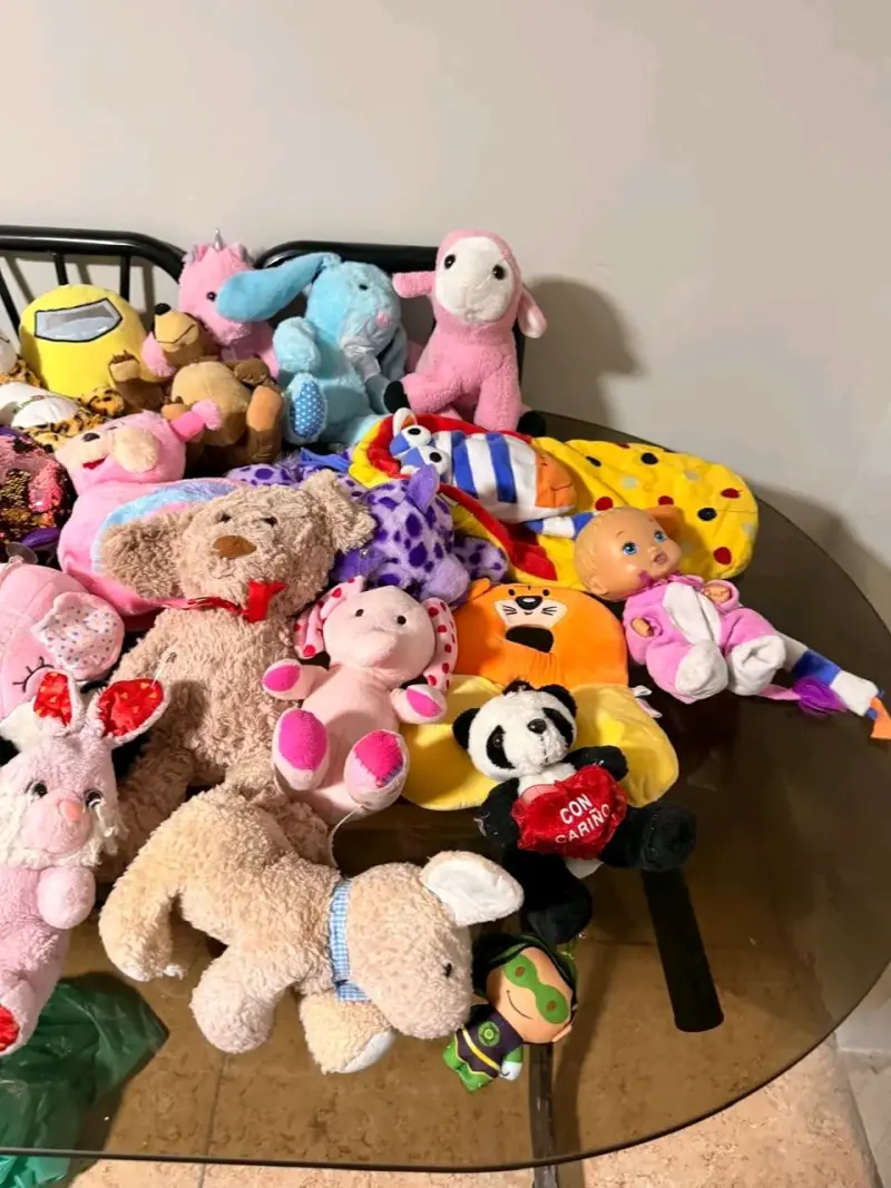 Lote de peluches variados para niños - 2