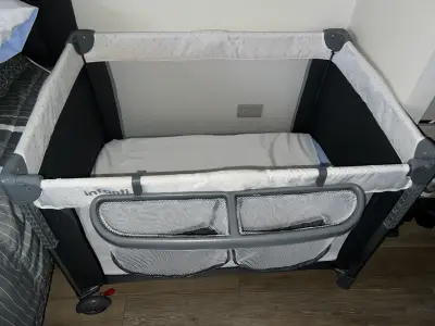 Cuna corral Infanti plegable con ruedas - miniatura 1
