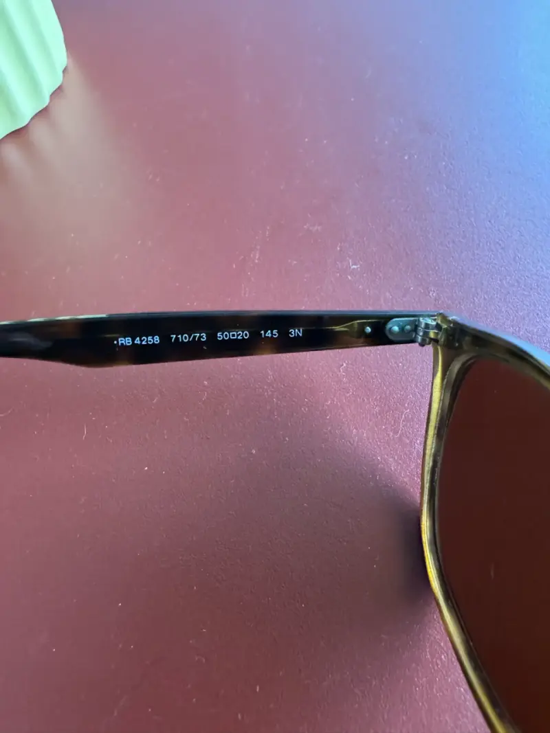 Gafas de sol Ray-Ban marrones modelo RB4258 - 3