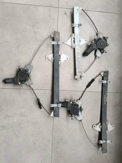Conjunto de piezas para automóvil Hyundai - miniatura 2
