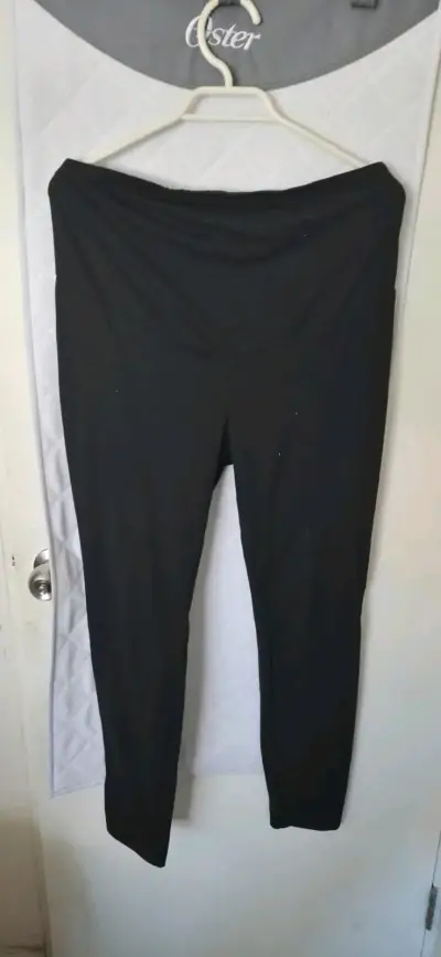 Lote de pantalones y shorts de maternidad - miniatura 3