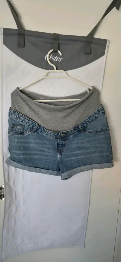 Lote de pantalones y shorts de maternidad - miniatura 4