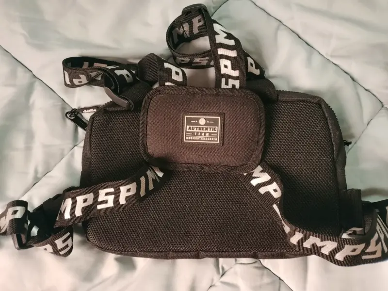 Riñonera negra con bolsillos múltiples Pimps - 2