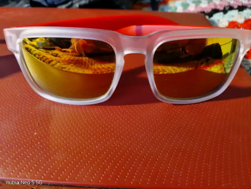 Gafas de Sol Deportivas con Lentes Espejados - 1