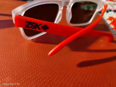 Gafas de Sol Deportivas con Lentes Espejados - miniatura 2