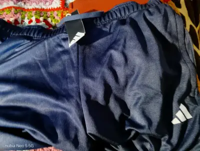 Pantalón deportivo azul Adidas para hombre - miniatura 1