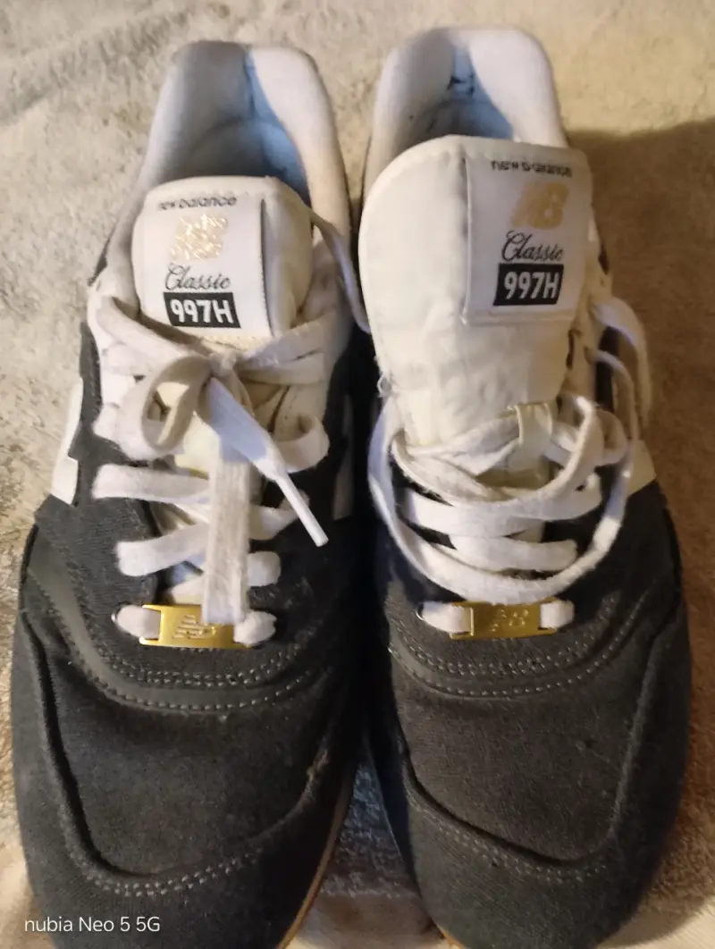 Zapatillas New Balance 997H Clásicas Negro y Blanco - 2
