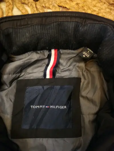 Chaqueta negra Tommy Hilfiger - miniatura 4