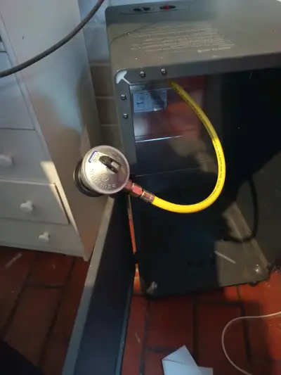 Estufa a gas Fensa con regulador - miniatura 2