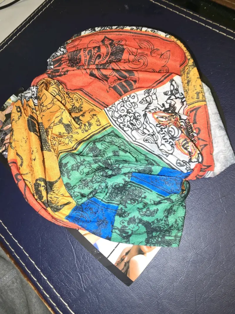 Bandana multifuncional colorida desing Tibetana - 3
