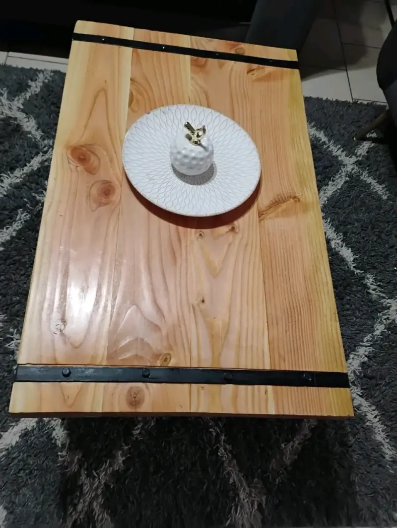 Mesa de centro de madera rústica - 3