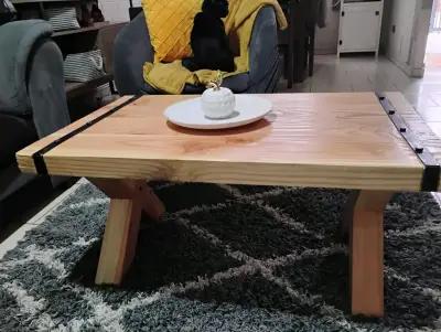 Mesa de centro de madera rústica - miniatura 4