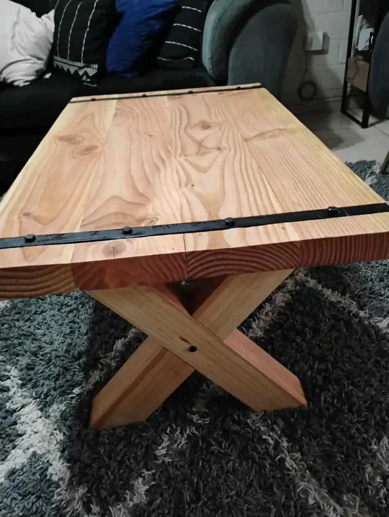 Mesa de centro de madera rústica - 5