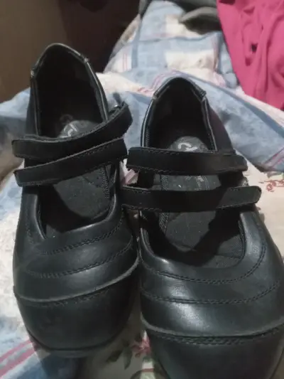 Zapatillas negras de cuero para niños - miniatura 4