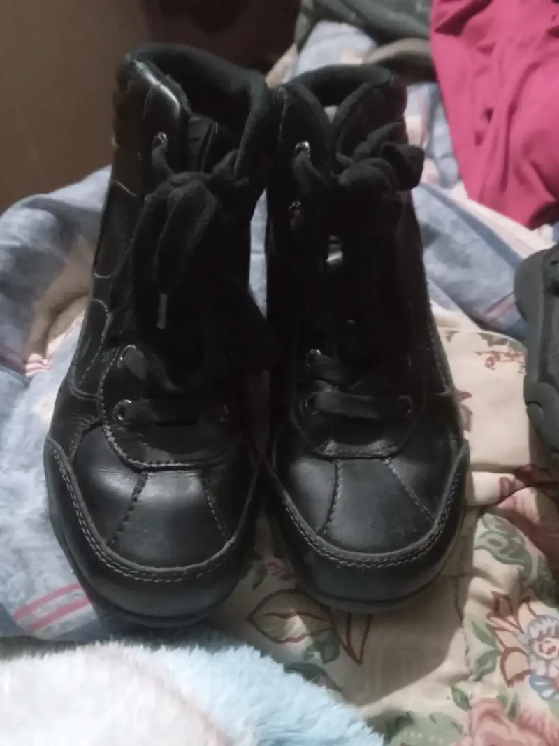 Zapatillas negras de cuero para niños - 6