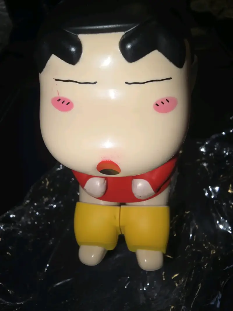 Figura Crayon Shin Chan en inodoro tira Agua - 6