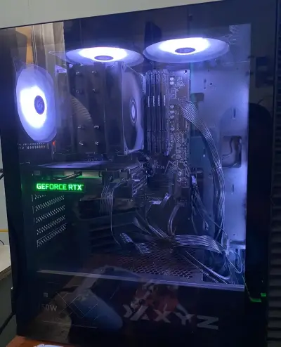 PC Gamer con GeForce RTX y Ryzen 7 - miniatura 1