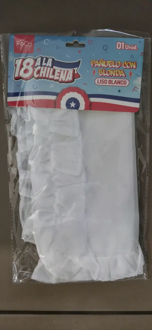 Pañuelo con blonda blanco para fiestas patrias - 3