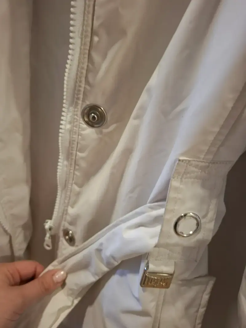 Parka Everlast blanca con cuello de piel - 6