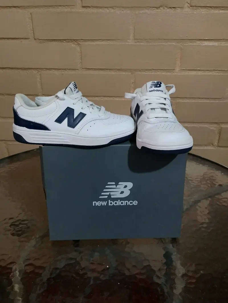 Zapatillas deportivas blancas New Balance Talla 31 - 3