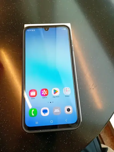 Smartphone Samsung Galaxy en buen estado - miniatura 1