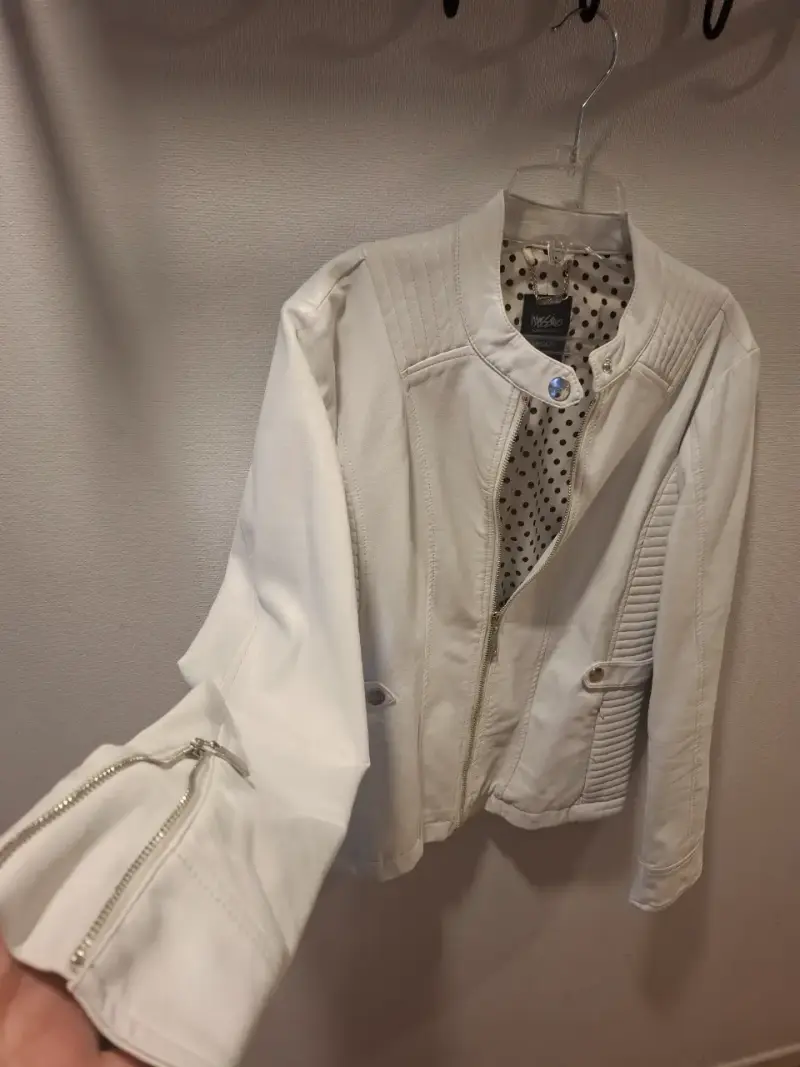 Chaqueta Mossimo cuero sintético blanca - 6