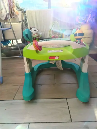 Andador de bebé Tiny Love con juguetes interactivos - miniatura 4