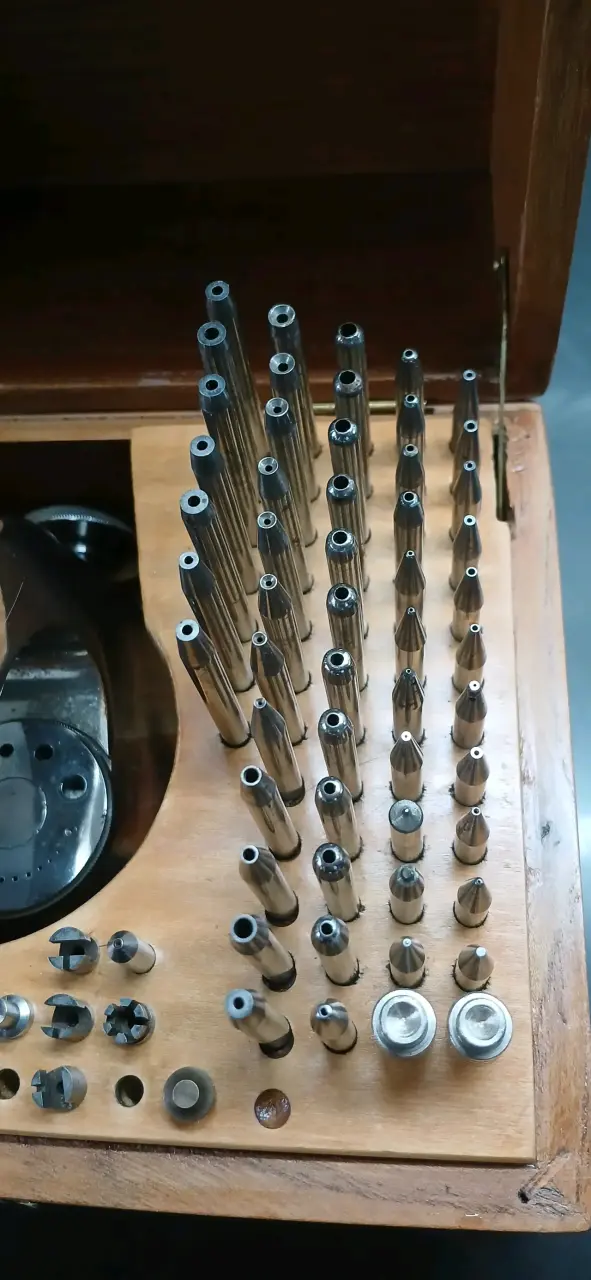 Set de herramientas de grabado en caja de madera - 2