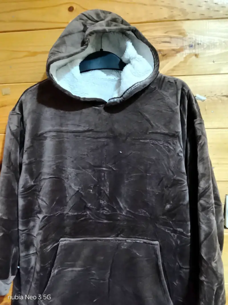 Polerón Oversize Unisex con Capucha y Bolsillo - 2