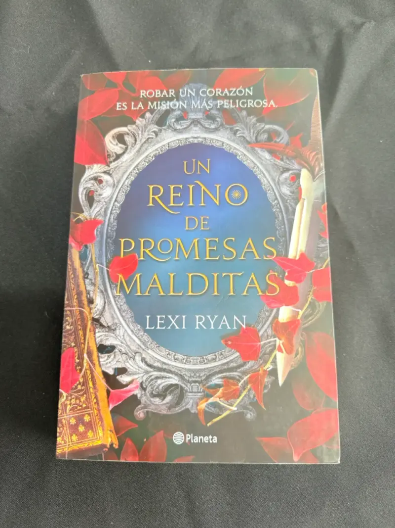 Libro 'Un Reino de Promesas Malditas' de Lexi Ryan