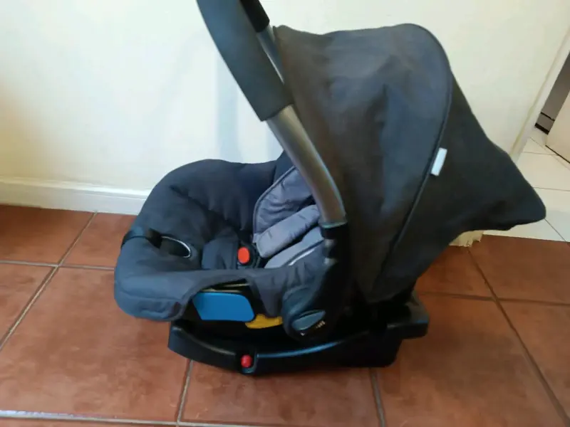 Coche de bebé Infanti Epic 5G negro - 3