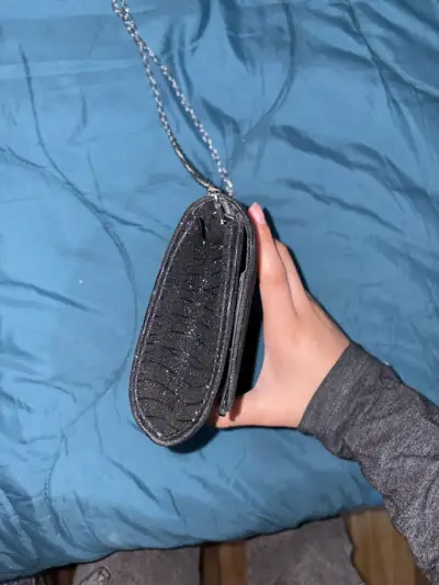 Cartera de Fiesta Negra con Cadena - miniatura 3